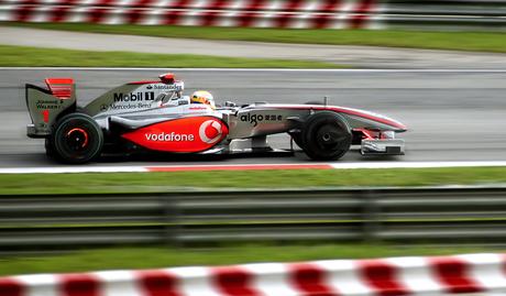 06.-Hamilton&Mercedes-3.jpg
