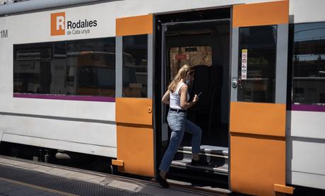 Un código QR de siete dígitos para viajar gratis en el Cercanías: así puedes conseguir el bono desde tu móvil