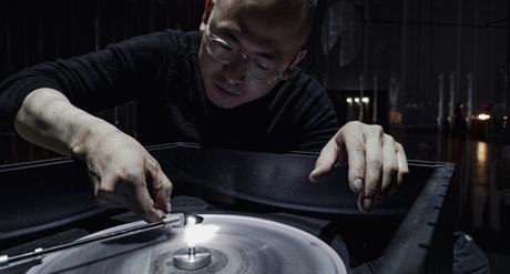 BIOLOGO CREA UN DISCO DE INSTALACION DE MUSICA VIVA UTILIZANDO CELULAS DE LEVADURA BIOLOGO CREA UN DISCO DE INSTALACION DE MUSICA VIVA UTILIZANDO CELULAS DE LEVADURA