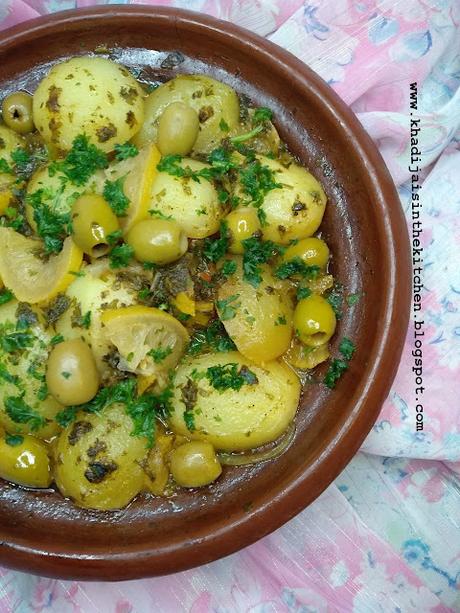 TAJINE DE BŒUF AUX POMMES DE TERRE ET AUX OLIVES / BEEF TAGINE WITH POTATOES AND OLIVES / TAJÍN DE TERNERA CON PATATAS Y ACEITUNAS / طاجين اللحم البقري و البطاطس والزيتون