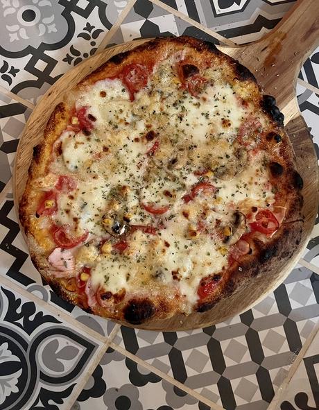 Pizza napolitana Pizza napolitana