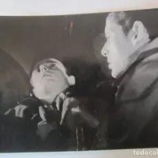 COBARDES, LOS (España, Francia; 1959) Negro, Social