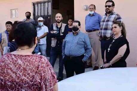 Funcionarios de Interapas acuden a escuchar a vecinos de San Sebastián