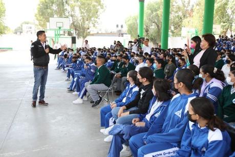 Inaugura Gallardo área deportiva en la secundaria Jaime Torres Bodet