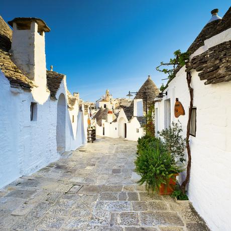 EL GENUINO ENCANTO DE LA PUGLIA EL GENUINO ENCANTO DE LA PUGLIA