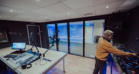 LA ESTACIÓN DE BRISTOL SWU.FM ESTÁ CERRANDO DEBIDO AL AUMENTO DE LOS COSTOS Y LAS FACTURAS DE ENERGÍA