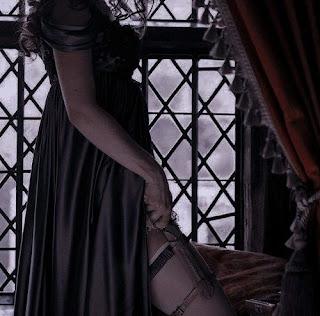 Reseña|| Una corona de huesos dorados- Jennifer L. Armentrout