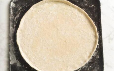 Pizza de champiñones y bacón