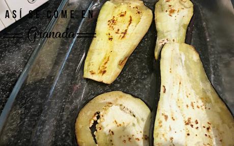 Berenjenas con queso de cabra y aceite de romero Berenjenas con queso de cabra y aceite de romero