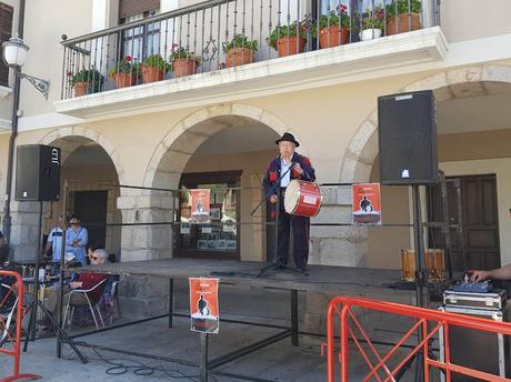 Ponferrada recupera mañana la tradición de la salida de los gigantes y cabezudos acompañados de taboritero 9