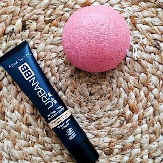 tubo bbcream Dos productos de Alma Secret para empezar el curso. 03