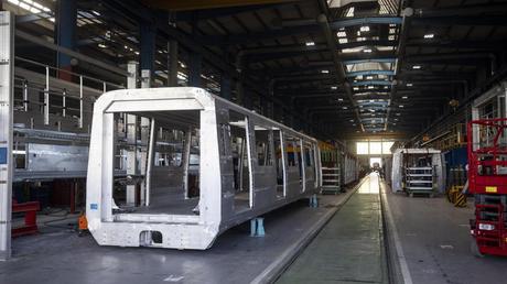 En 2025 trenes unirán el centro de Barcelona con El Prat En 2025 los trenes unirán el centro de Barcelona con El Prat