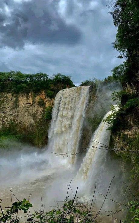 Mantienen vigilancia de parajes por fuertes lluvias en la Huasteca