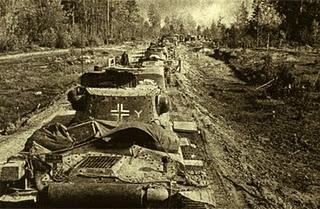 La 1ª División Panzer conquista Kalinin, cruza el Volga y disloca la Línea de Moscú - 14/10/1941.