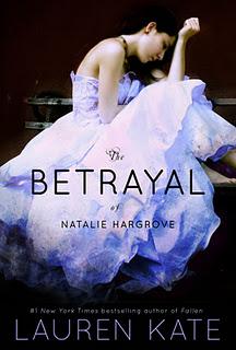 Reseña de un JR de misterio: La traición de Natalie Hargrove, de Lauren Kate.