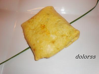 Tortilla sorpresa con salsa de cebolla dos texturas