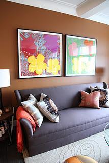 Decoración en tonos chocolates y naranjas