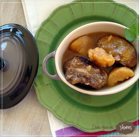 Goulash  {Carrillada de ternera estofada}