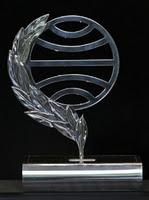 Premio Planeta 2011 para Javier Moro y finalista Inmaculada Chacón