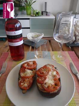 Berenjenas al horno e Hypatia rosado 2010