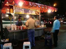 vendedor de perros calienes Cuántas veces construimos nuestras propias crisis?