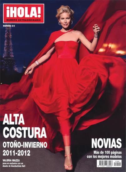 ¡HOLA! rinde homenaje a Valeria Mazza en la portada de su último especial de Alta Costura