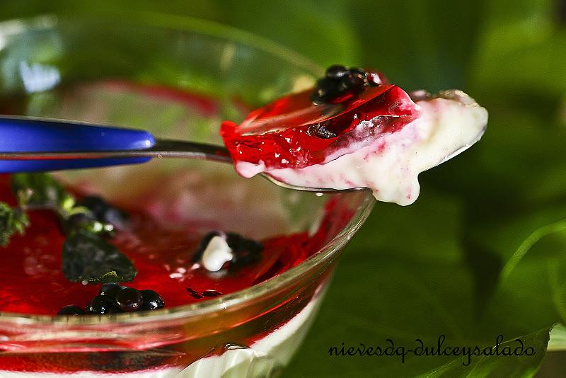 ARROZ CON LECHE CON GELATINA DE FRAMBUESA