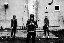 Band Of Skulls - The Devil Takes Care Of His Own