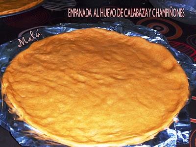 EMPANADA  AL HUEVO DE CALABAZA Y CHAMPIÑONES
