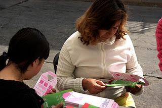 Realizan estudios para detectar cáncer de mama a más de 500 mujeres en Atizapán