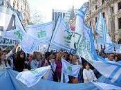 días clases: Otro apriete Cristina contra docencia