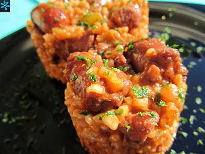 ARROZ CON SALCHICHAS AL VINO TINTO