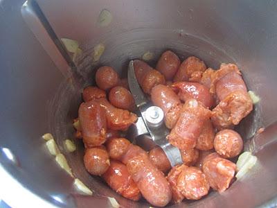 ARROZ CON SALCHICHAS AL VINO TINTO