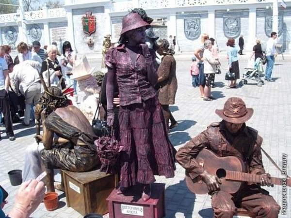 Las estatuas vivientes de Crimea