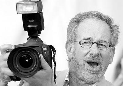 Steven Spielberg confiesa que escribe sus guiones a mano