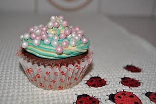 Cupcakes de flores y un toque de moda