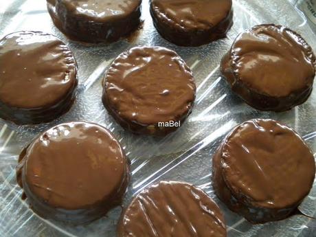 Alfajores de dulce de leche rápidos