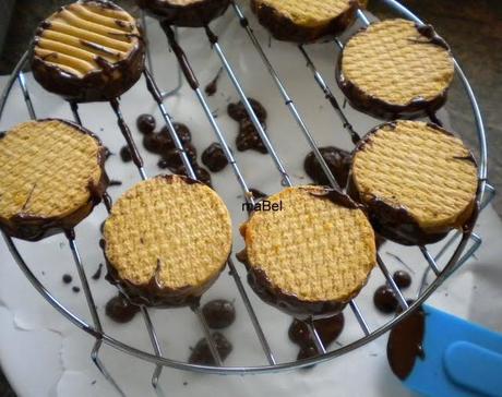 Alfajores de dulce de leche rápidos