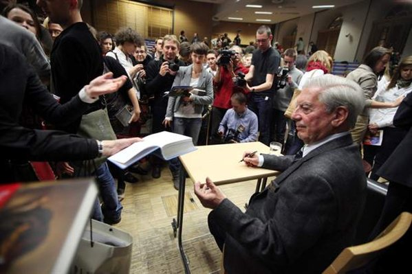 María Vargas Llosa, en Varsovia