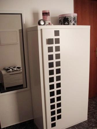 Concurso DIY x4duros'11: La estantería Expedit convertida en zapatero de Ana Paula