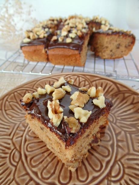 Traybake de plátano y nueces Traybake de plátano y nueces