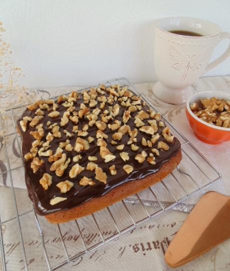 Traybake de plátano y nueces Traybake de plátano y nueces