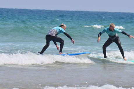 Campamentos de surf para aprender en verano, con Watsay Surf School
