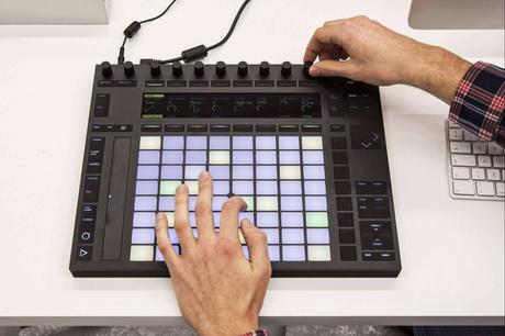 Formarse en un curso de producción musical electrónica a través de Eumes
