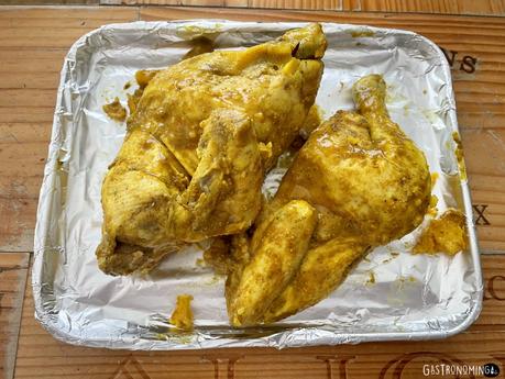 Coquelet asado con mantequilla de curry y mostaza (sous vide)