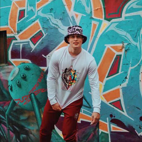 33100248-2008-5317-3eac-3d6dbb20b917