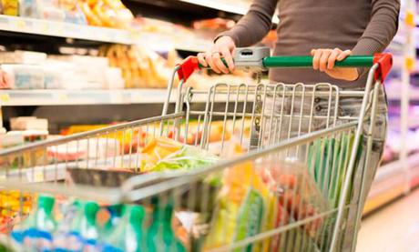 FACUA alerta de las posibles “trampas” de los supermercados en las futuras cestas baratas de la compra