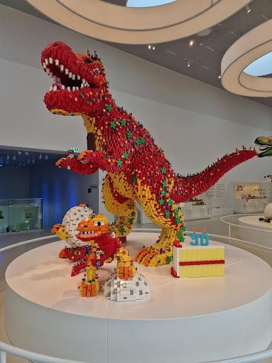 Legos dinosaurianos en la localidad danesa de Billund