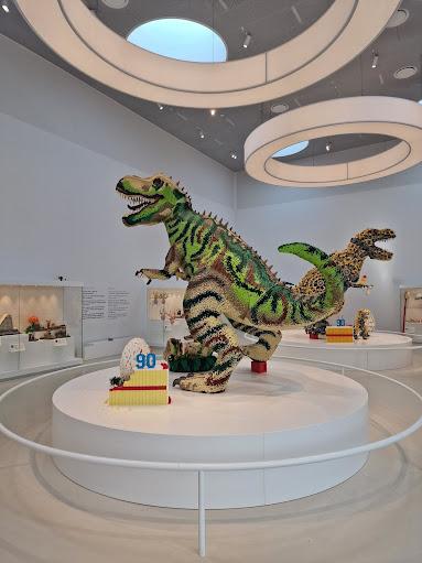Legos dinosaurianos en la localidad danesa de Billund