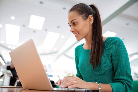 Autoescuela 2000 cuenta con el servicio de teóricas online